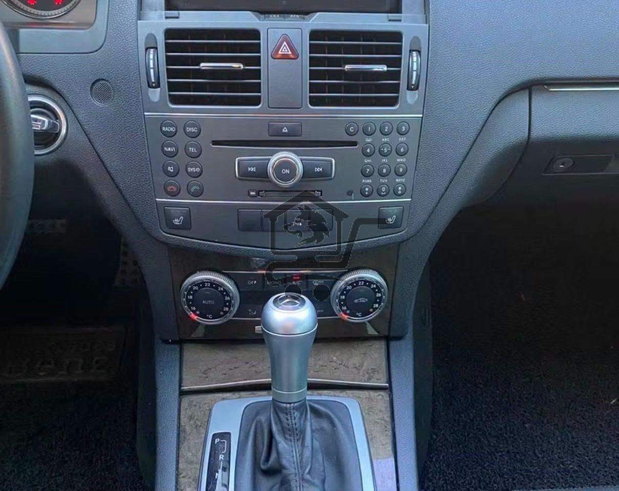 Mercedes-Benz C250 2011 - الصورة 8