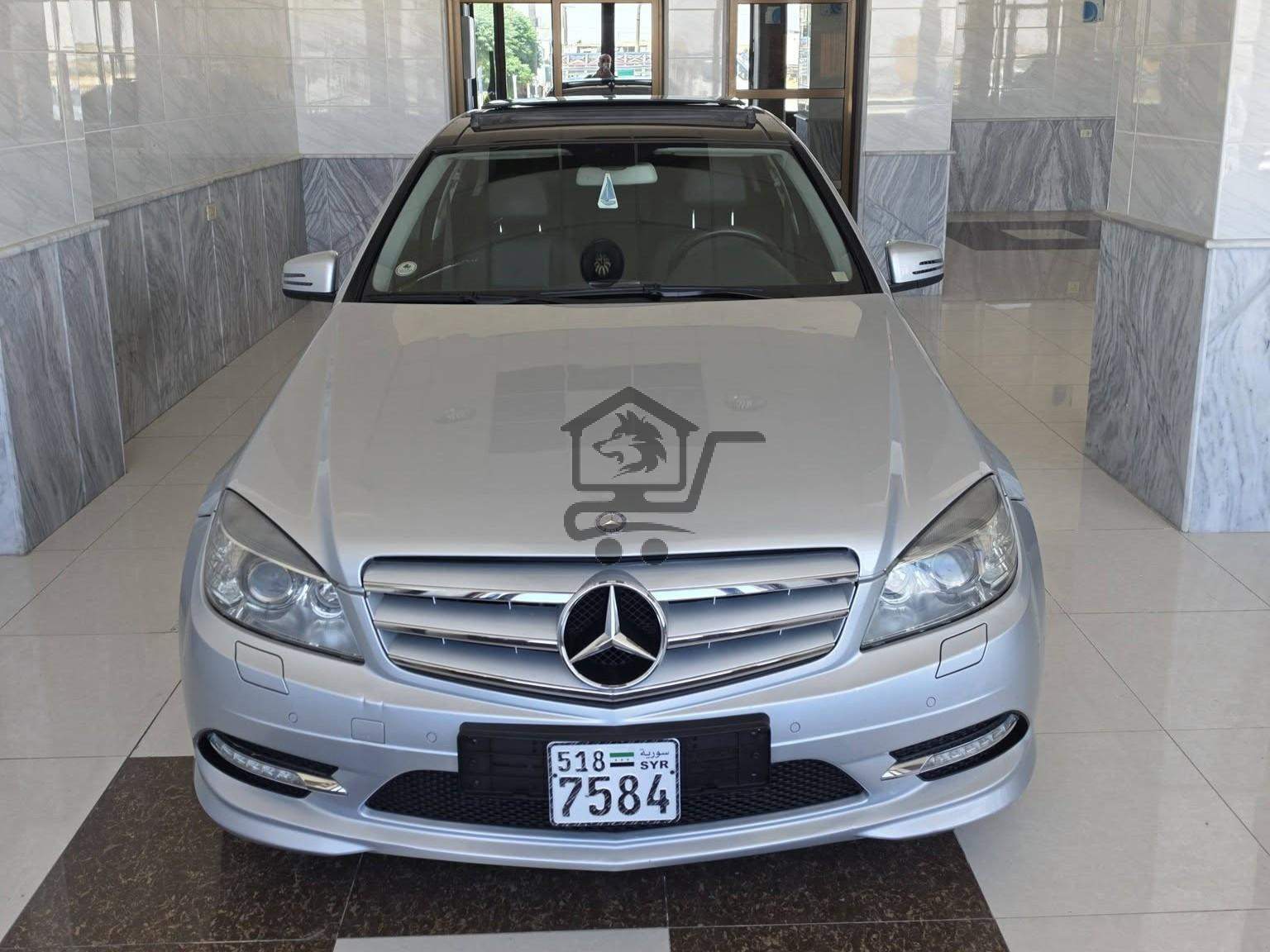 Mercedes C200 2011 - الصورة 5