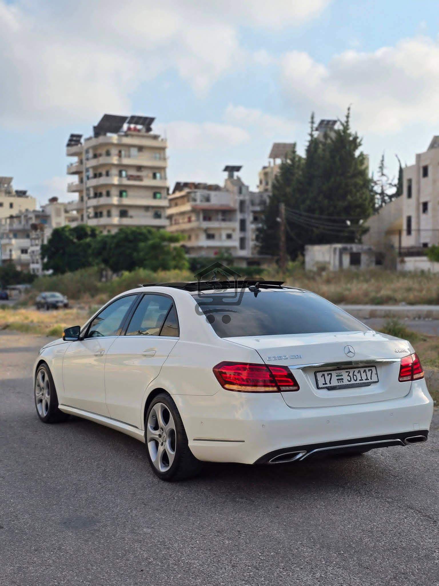 Mercedes E250 - الصورة 6