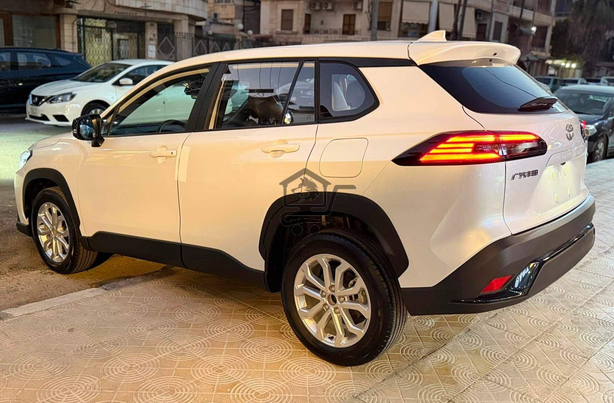 Toyota Front Lander - الصورة 4
