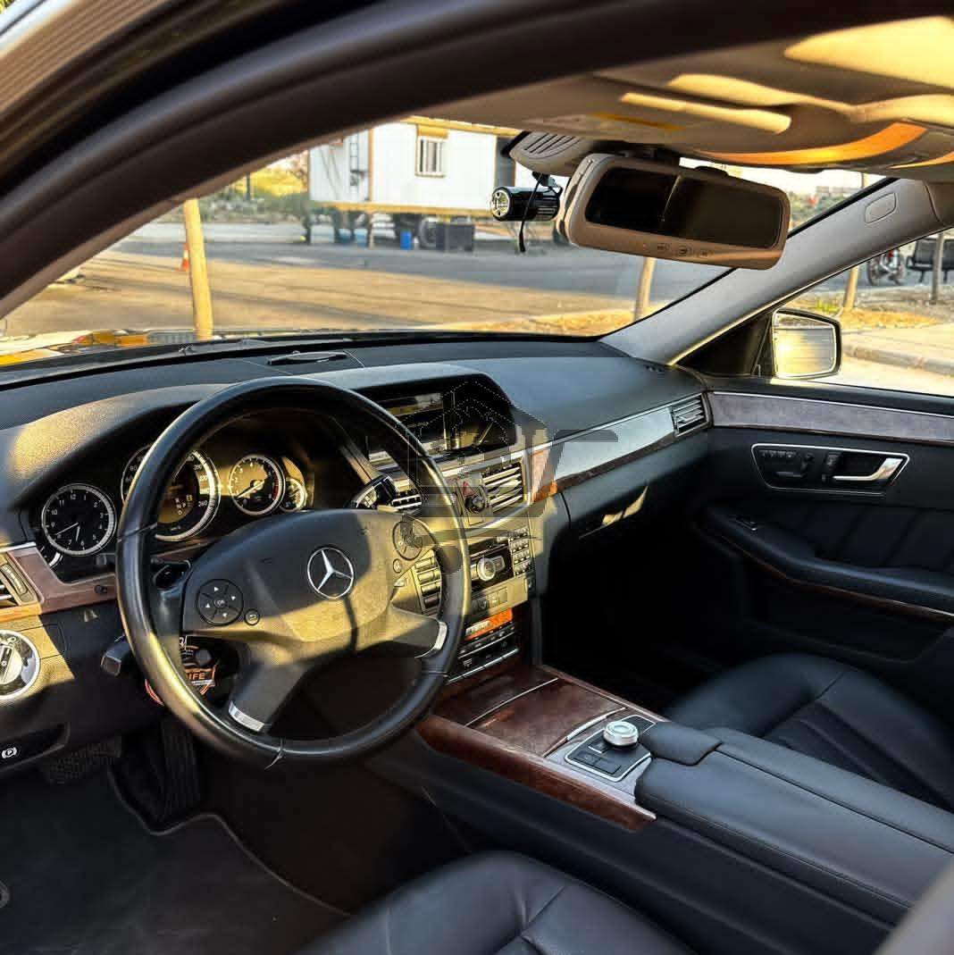 Mercedes E300 - الصورة 8