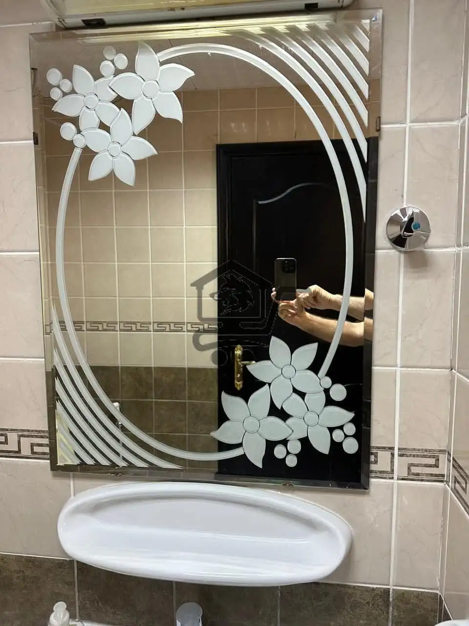 مرايا مضيئة - الصورة 8