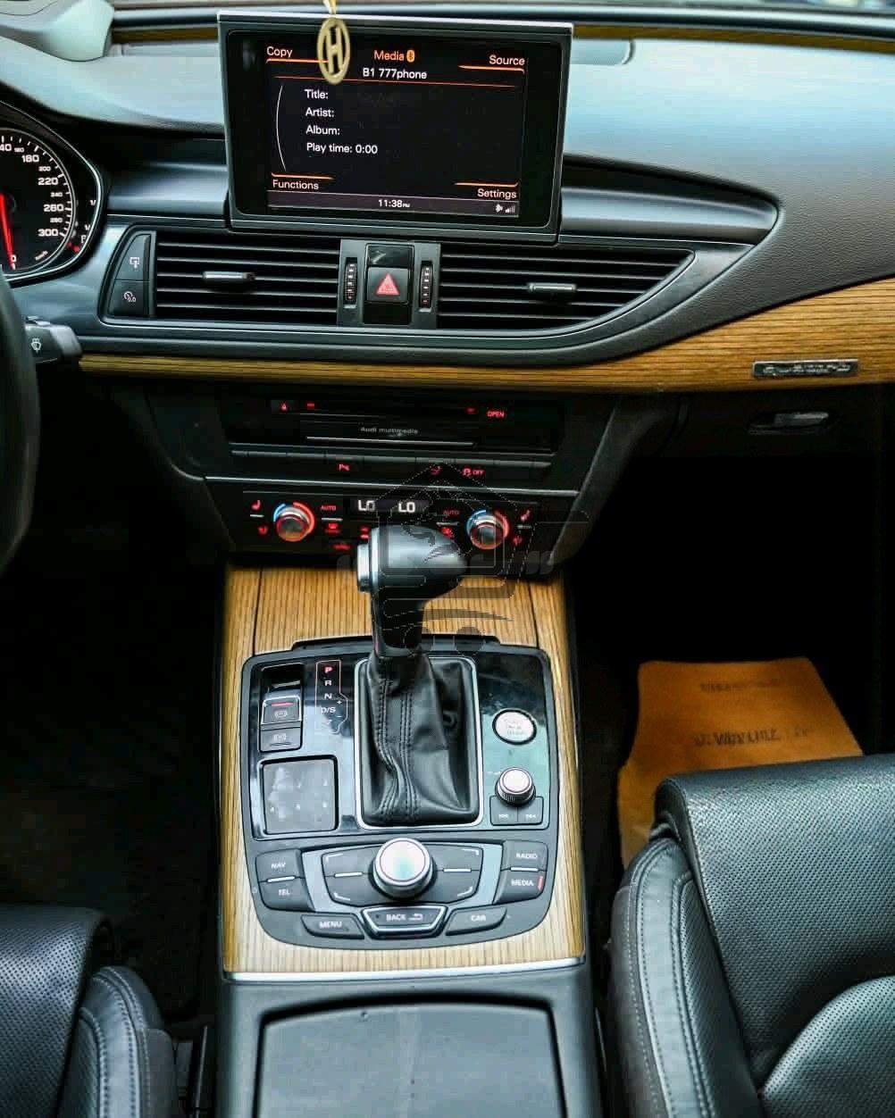 اودي - Audi A7 - الصورة 8