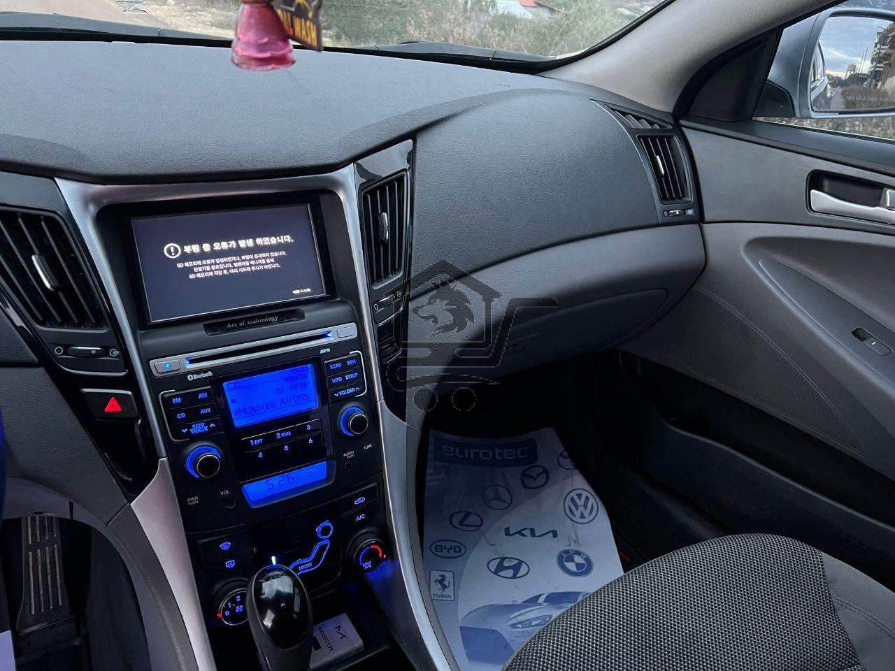 HUYNDAI SONATA 2012 - الصورة 9