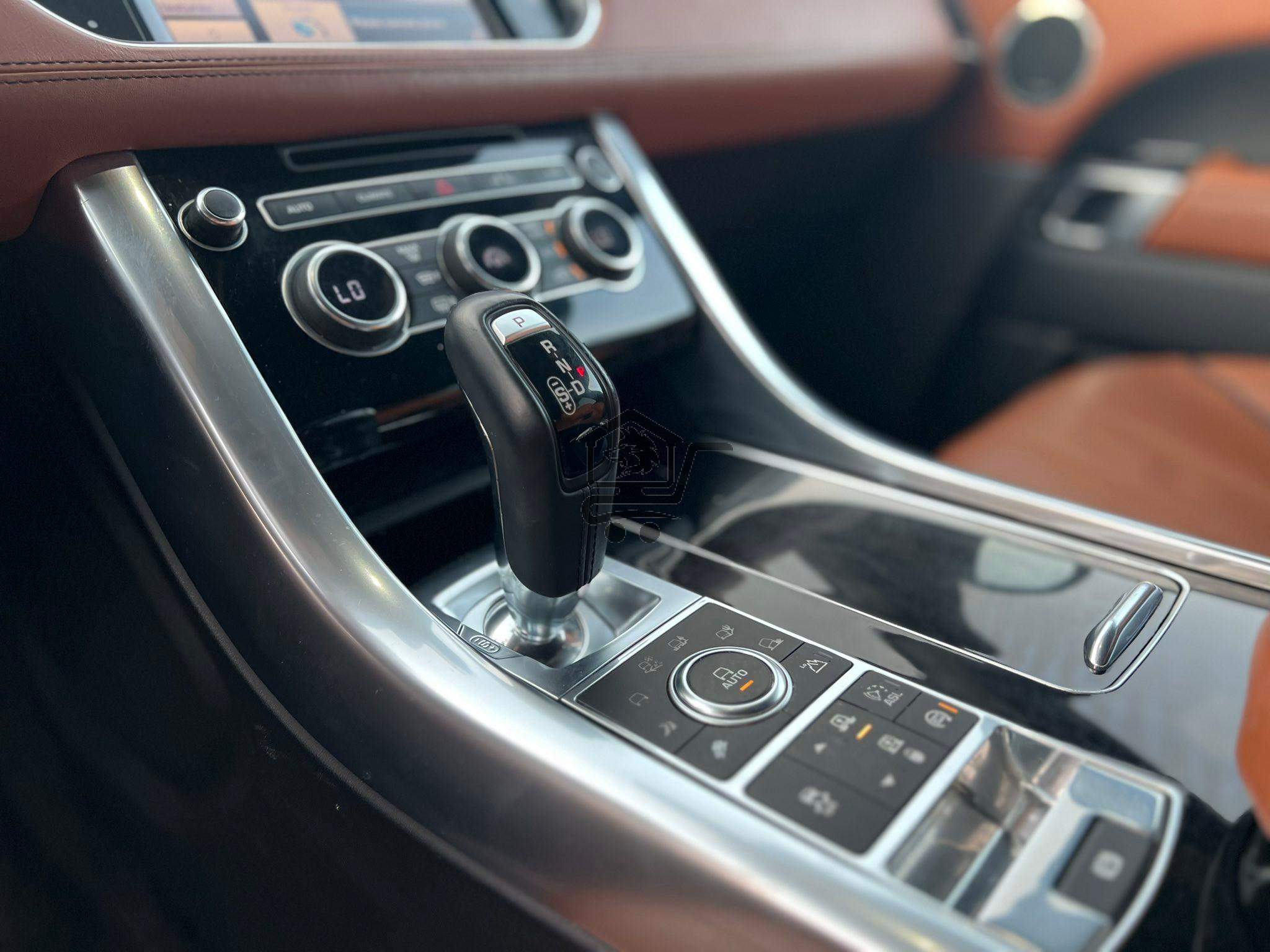 RANGE ROVER SPORT 2015 - الصورة 8