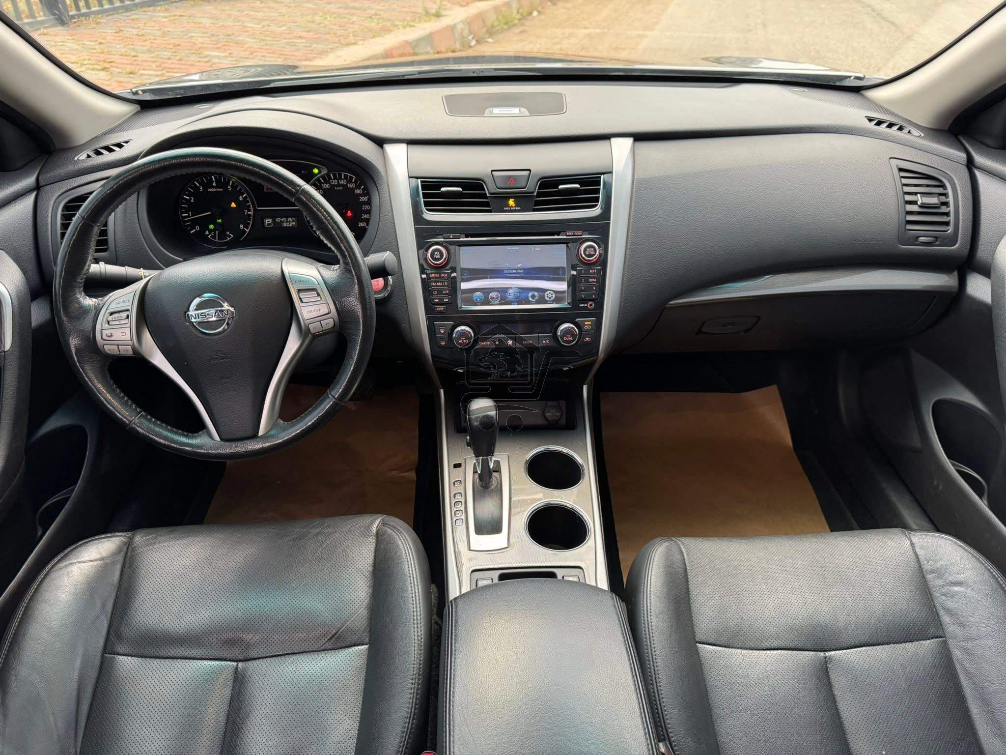 Nissan Altima 2015 - الصورة 6