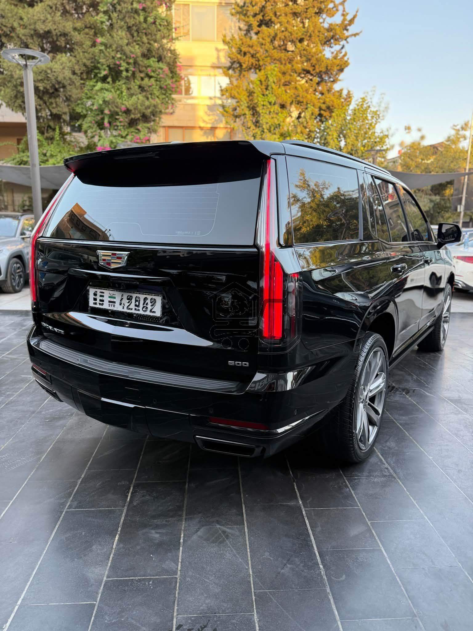 Cadillac Escalede 2025 - الصورة 4