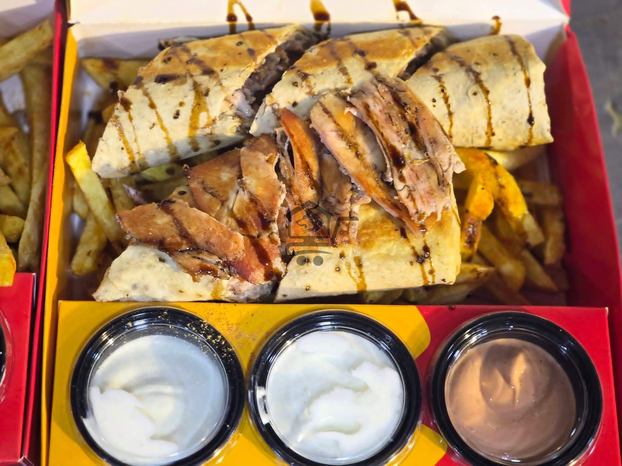 مجمع ابوالزين تشيكن - الصورة 5