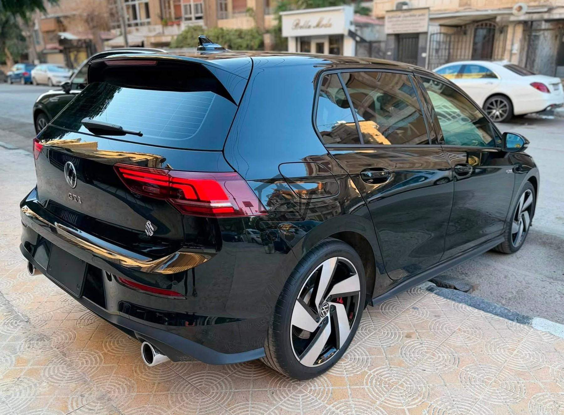 Volkswagen Golf GTI 2026 - الصورة 2