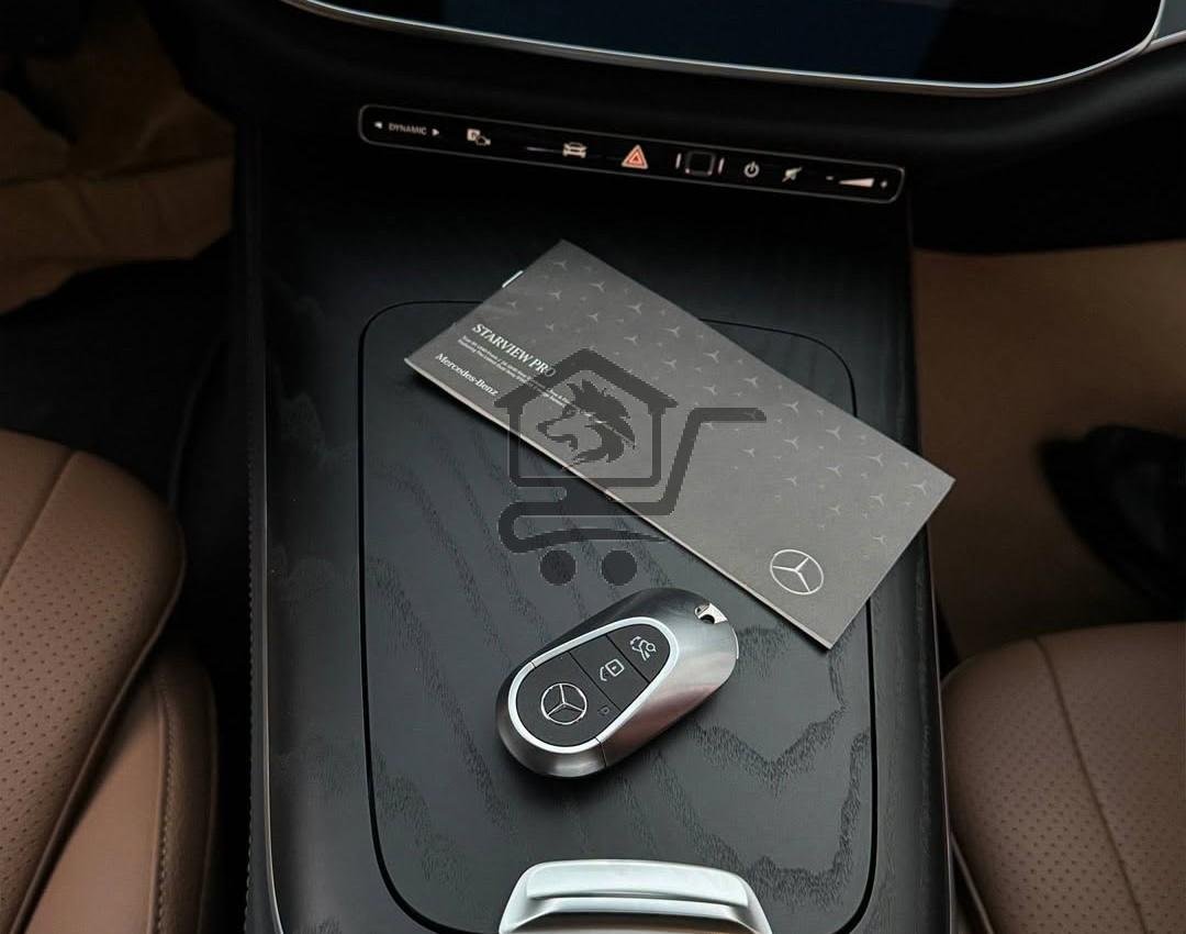 Mercedes-Benz E200 2025 - الصورة 9
