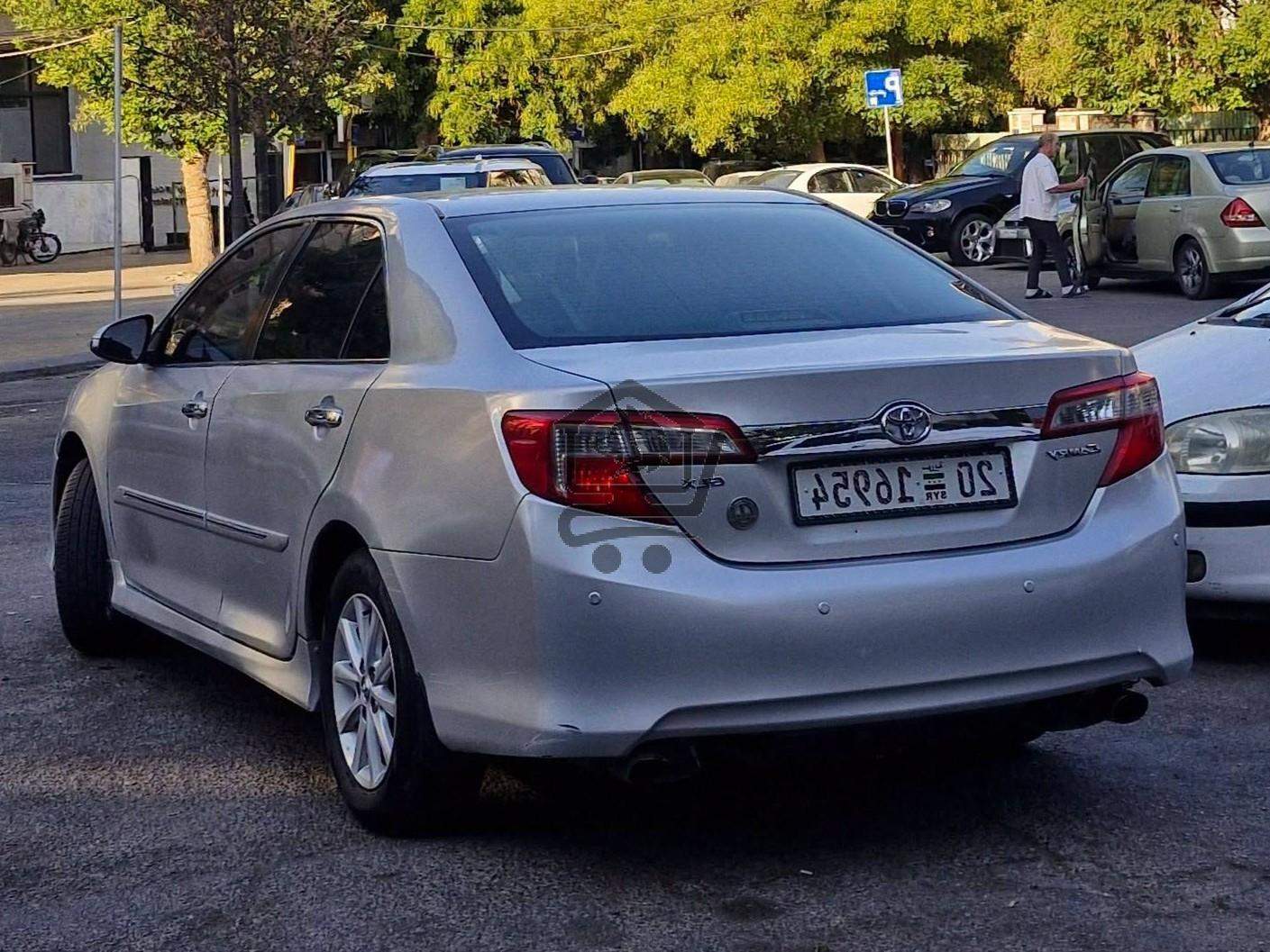 Toyota Camry 2012 - الصورة 2