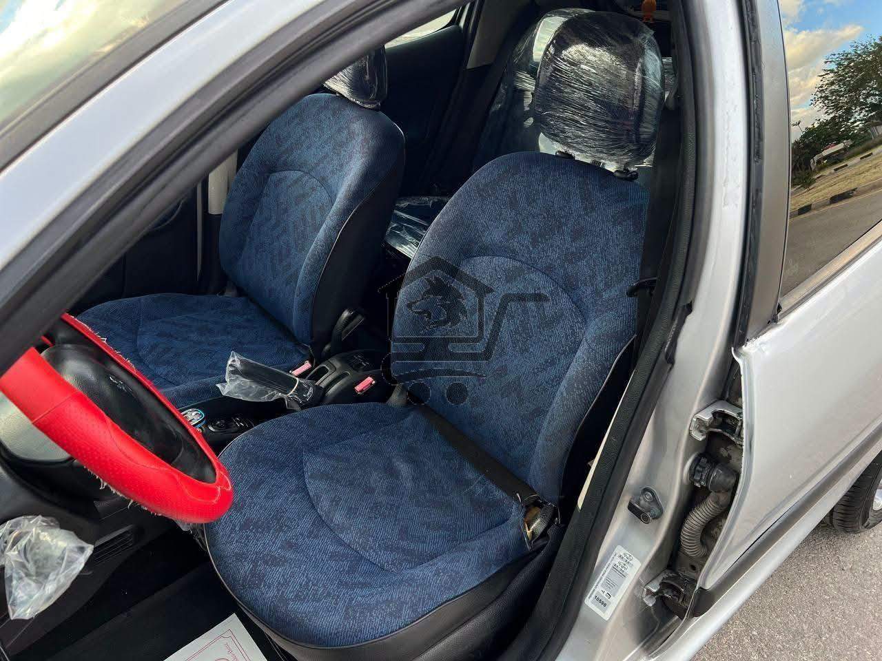 Peugeot 206 2004 - الصورة 5