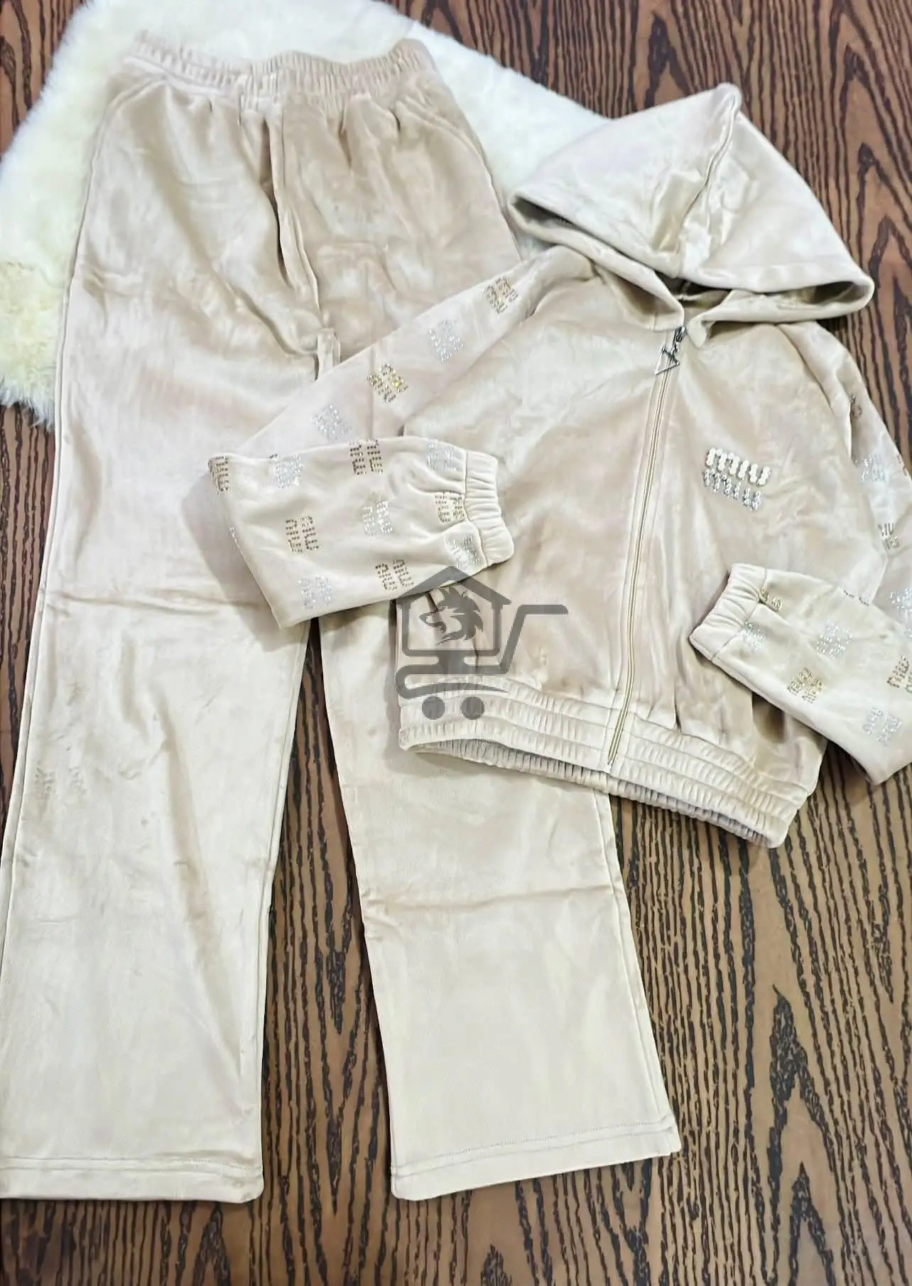 نعومة البيجامة من منوليا - الصورة 2