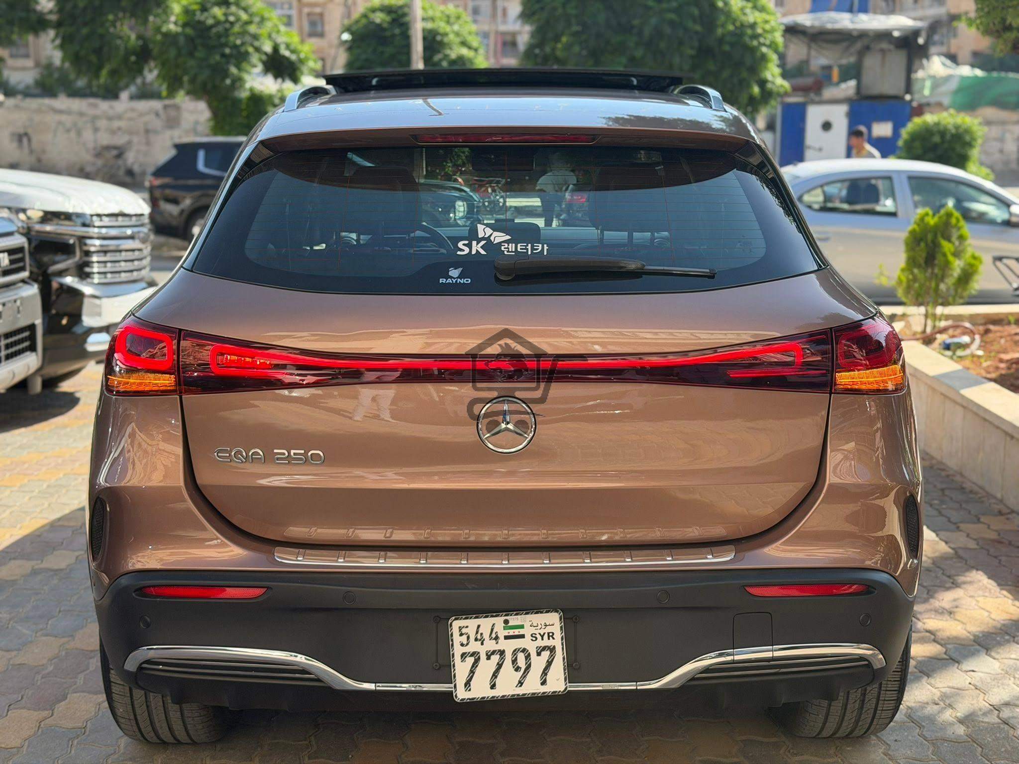 Mercedes-Benz EQA 250 - الصورة 6