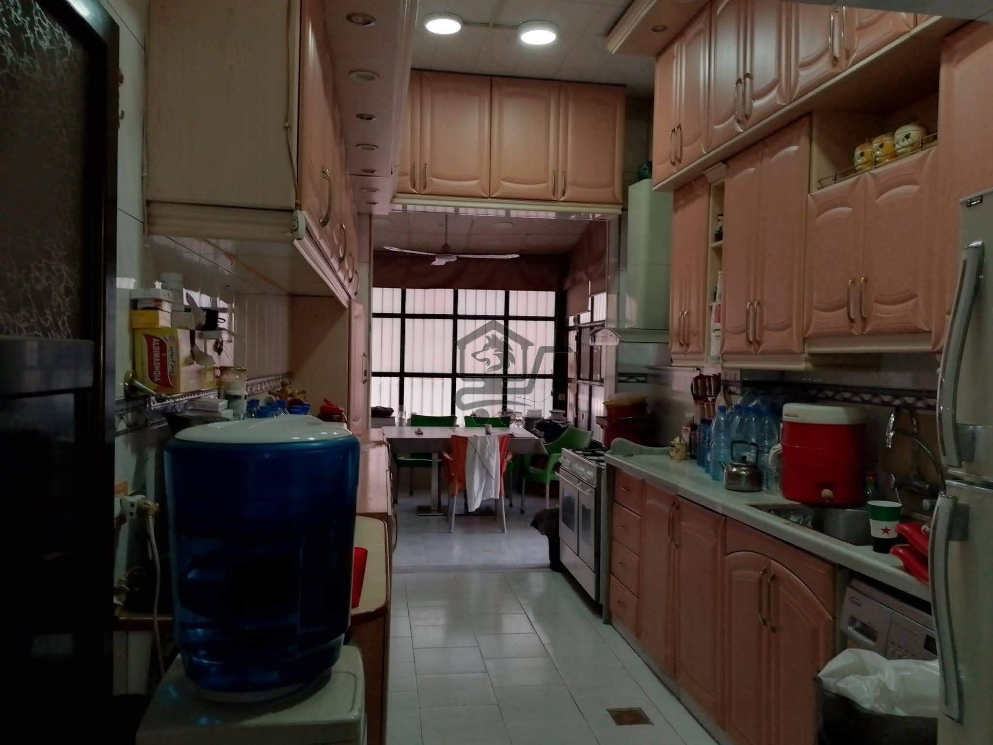 شقة مع تراس - الصورة 2