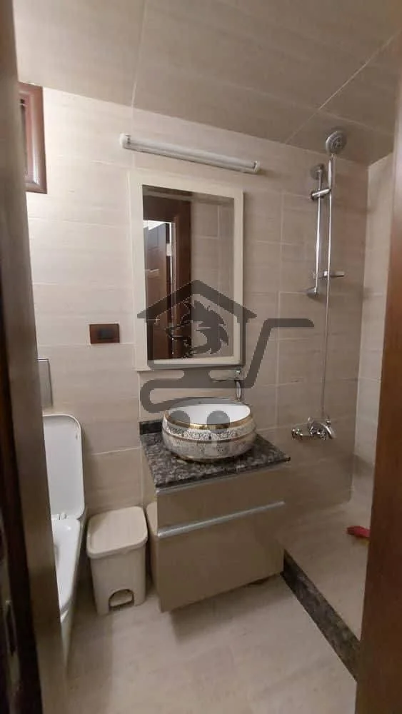 شقة مؤلفة من غرفتين مع فرش او بدون - الصورة 5