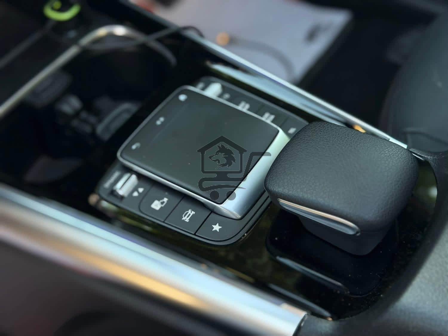 Mercedes-Benz EQA 250 - الصورة 9
