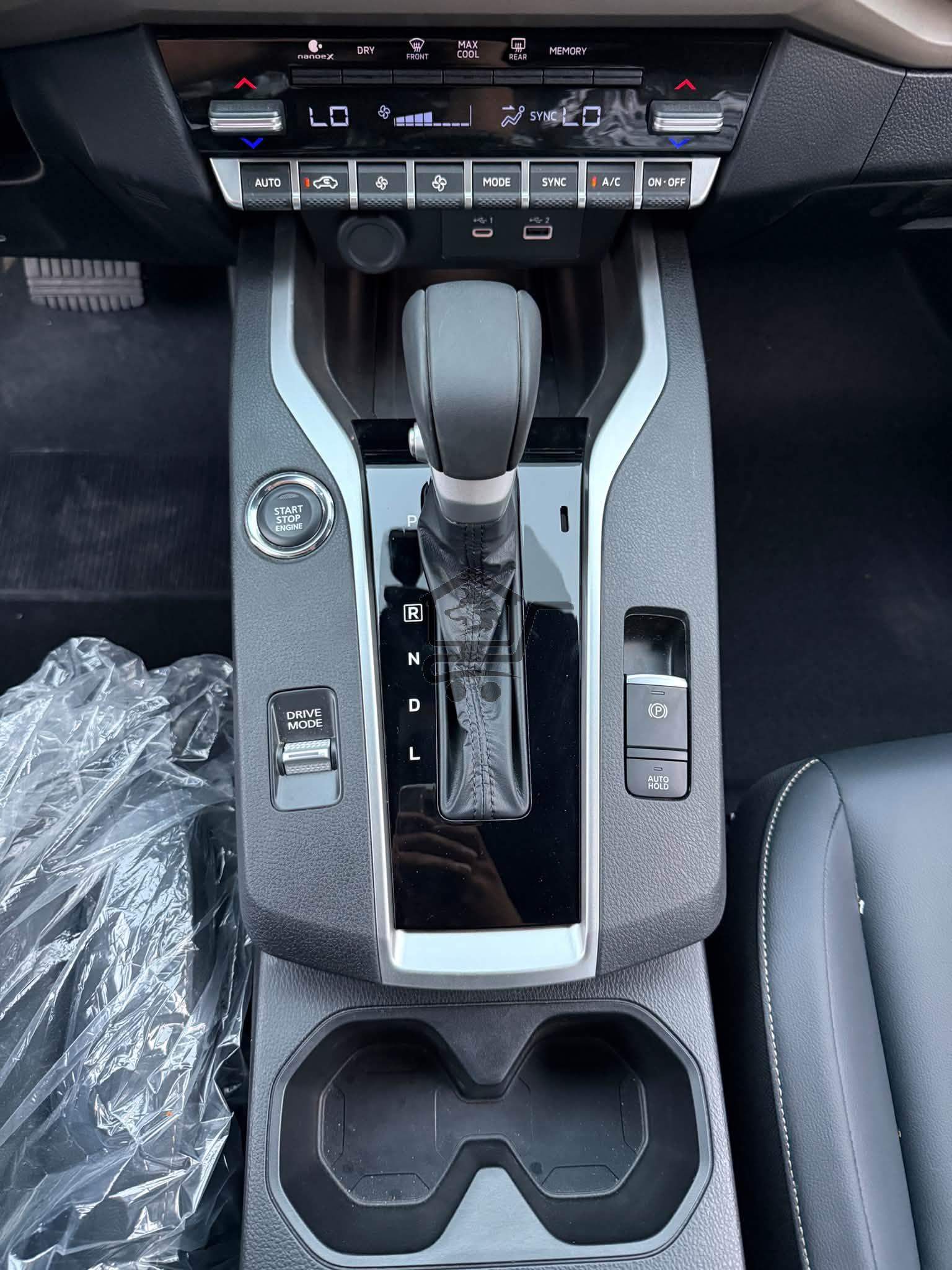 Mitsubishi X-force 2025 - الصورة 9