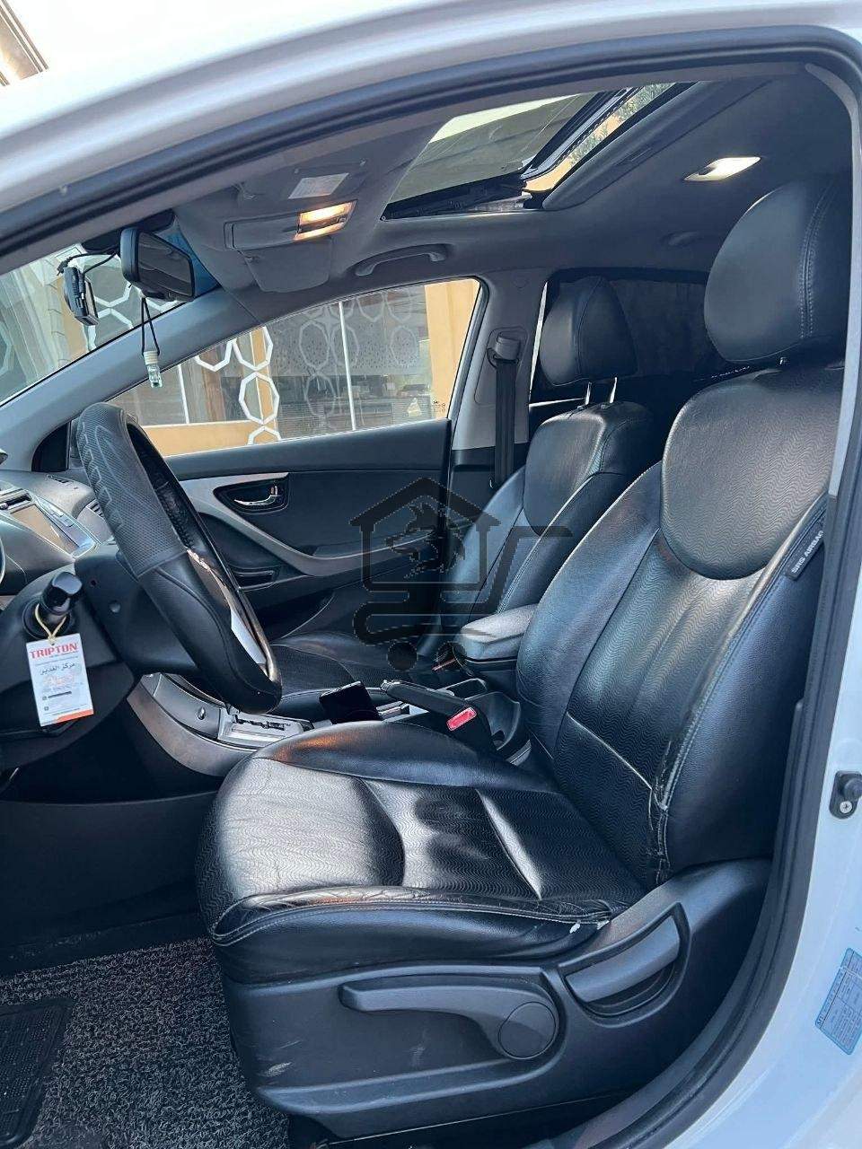 HUYNDAI ELANTRA 2011 - الصورة 7