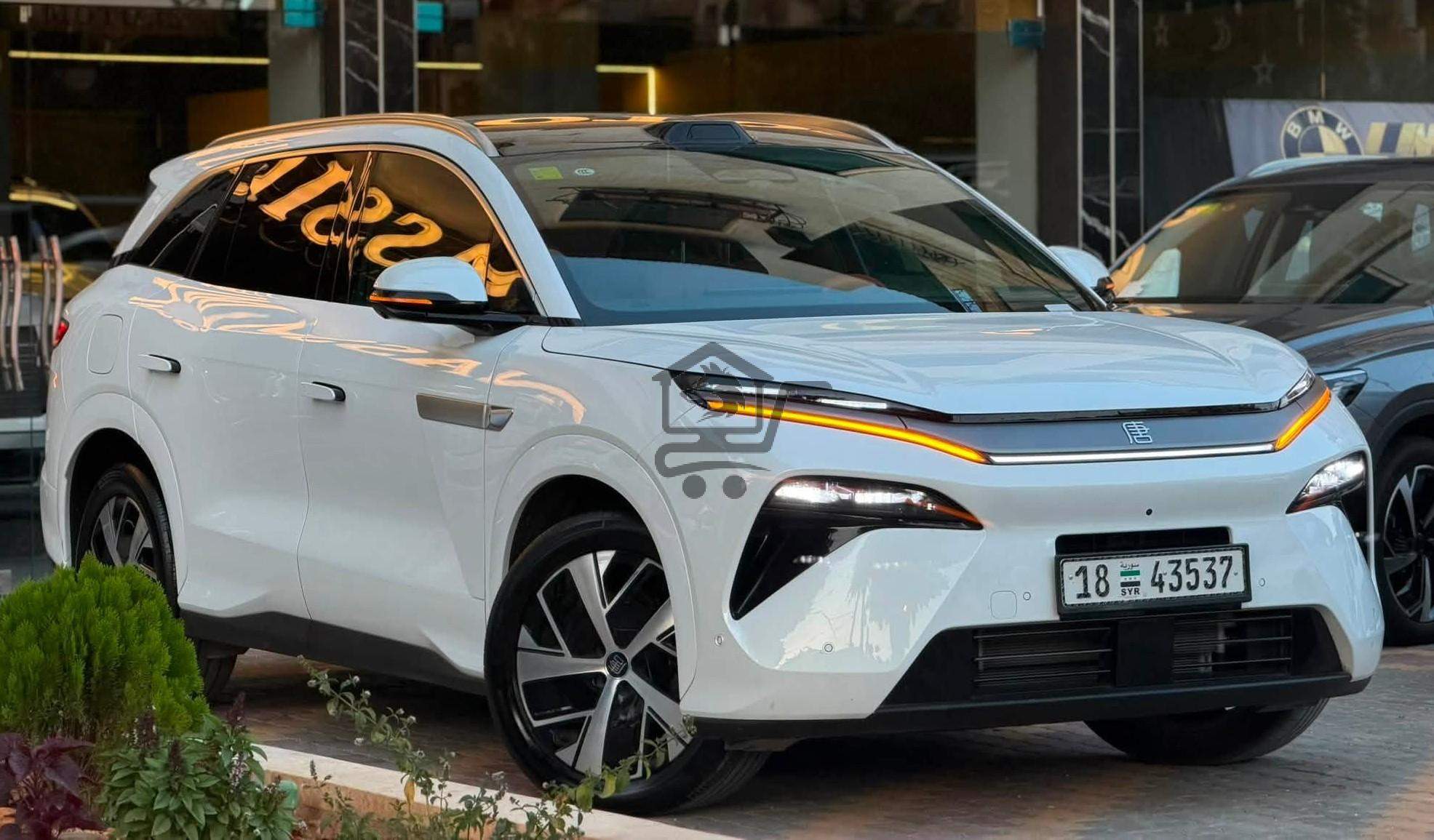 BYD Tang L DM-i - الصورة 3