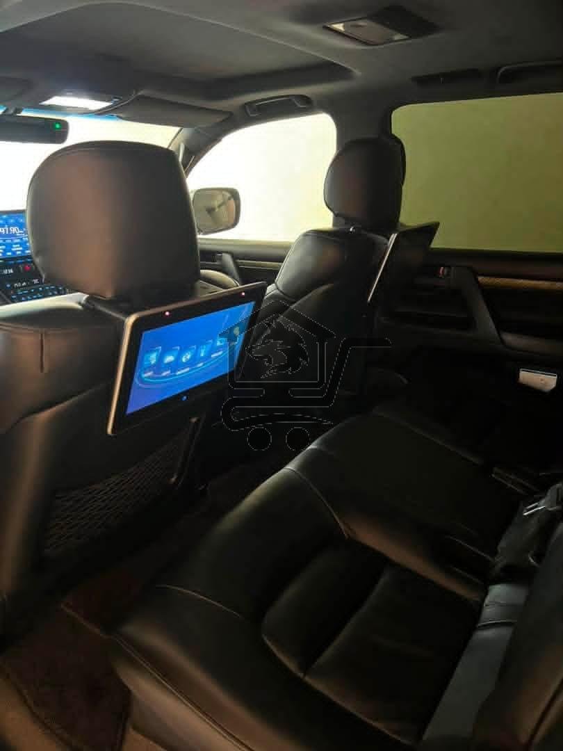 TOYOTA LAND CRUISER - الصورة 2
