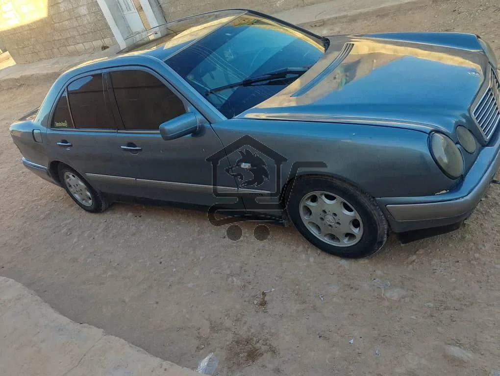 مــرســـيـدس نـمـلـه 2001 - الصورة 3