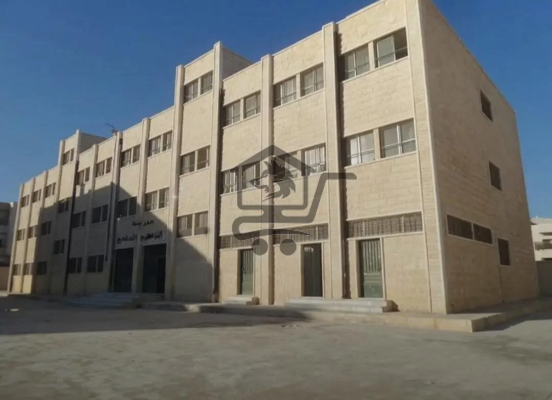 معهد ابراهيم ملمع - الصورة 2