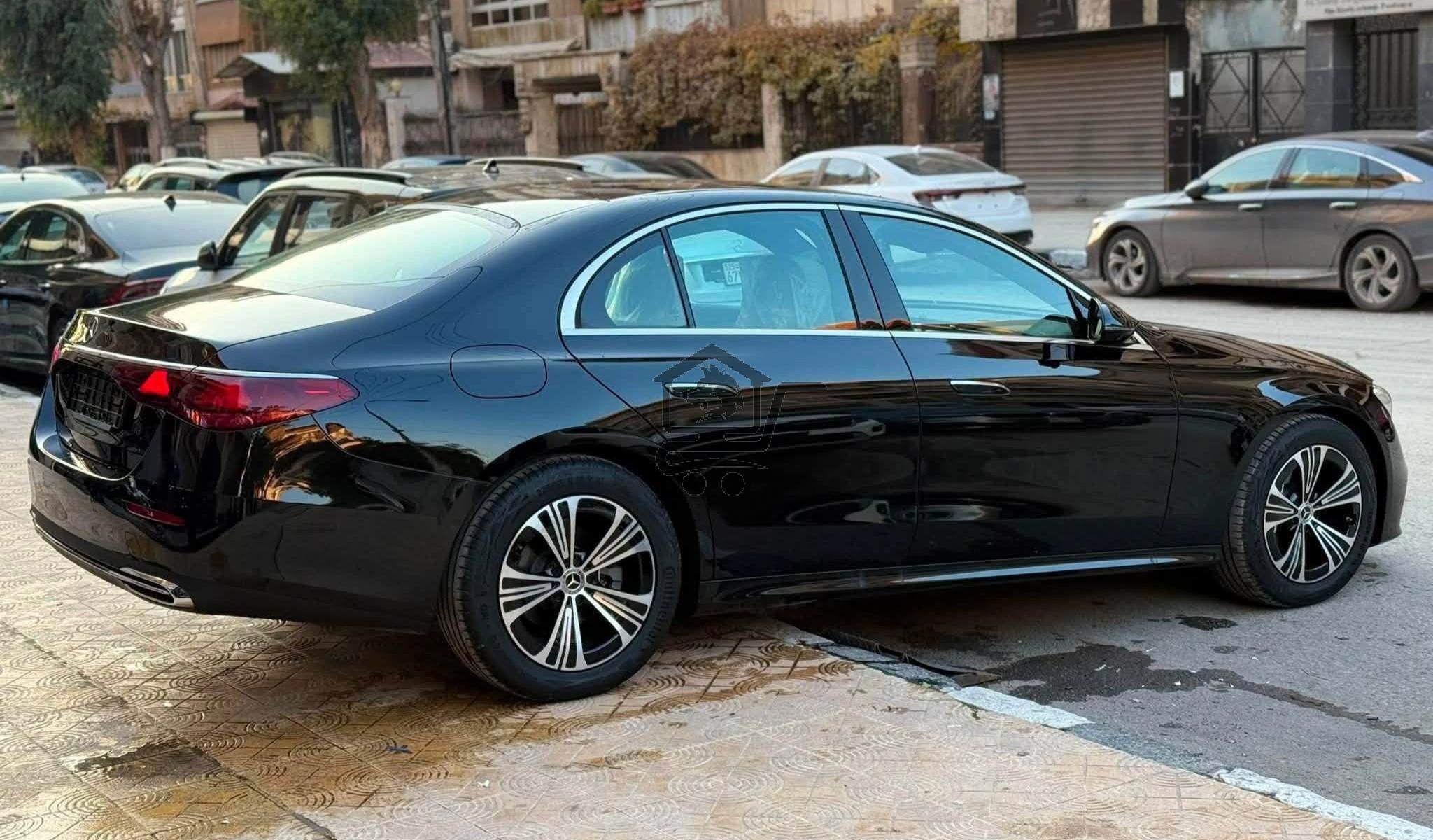 Mercedes-Benz E200 2026 - الصورة 4
