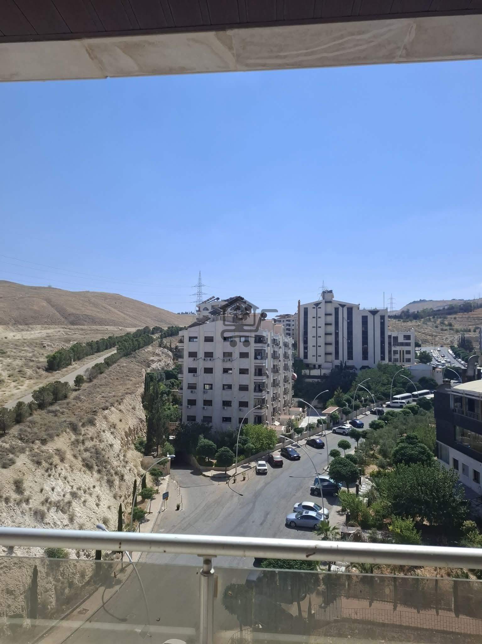 شقة بموقع حيوي - الصورة 3