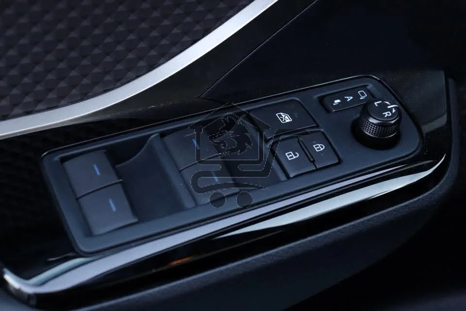 Toyota Chr Awd - الصورة 3